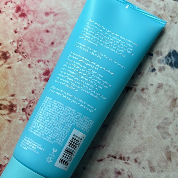 NEW Tula The Cult Classic Purifying Face Cleanser - Picture 2 of 3
